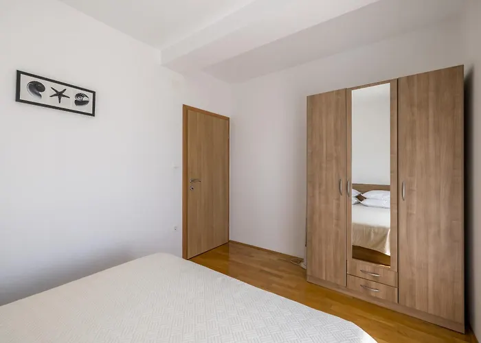 Casa Di Tenor * Split