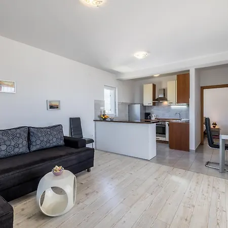 Casa Di Tenor Quarto em Acomodações Particulares Split